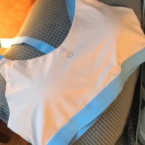 Xl Women’s Whiting sports bra.